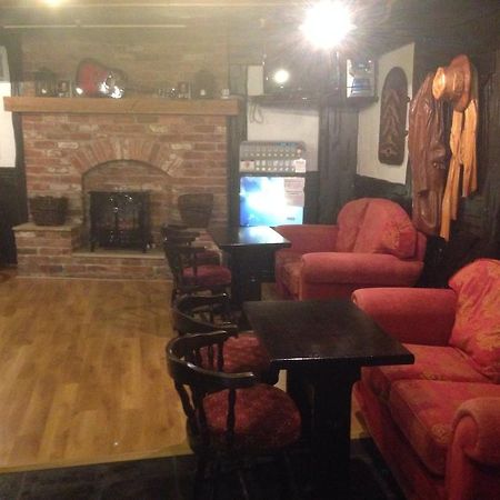 The Fleet Inn Guesthouse & Restaurant Killybegs Exteriör bild